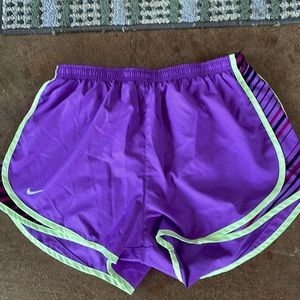 Nike Tempo shorts purple women’s L